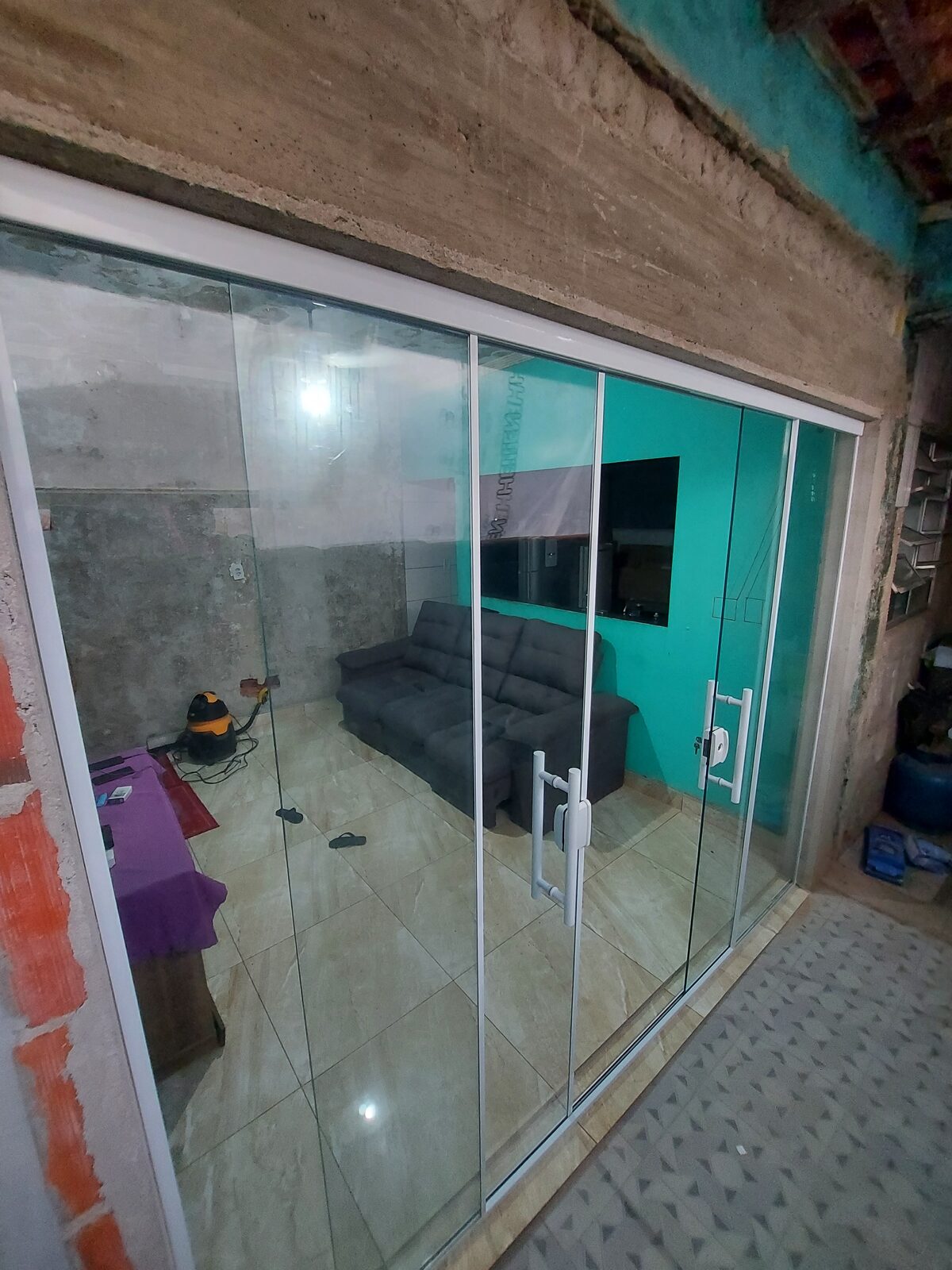 Portas e Divisórias de Vidro