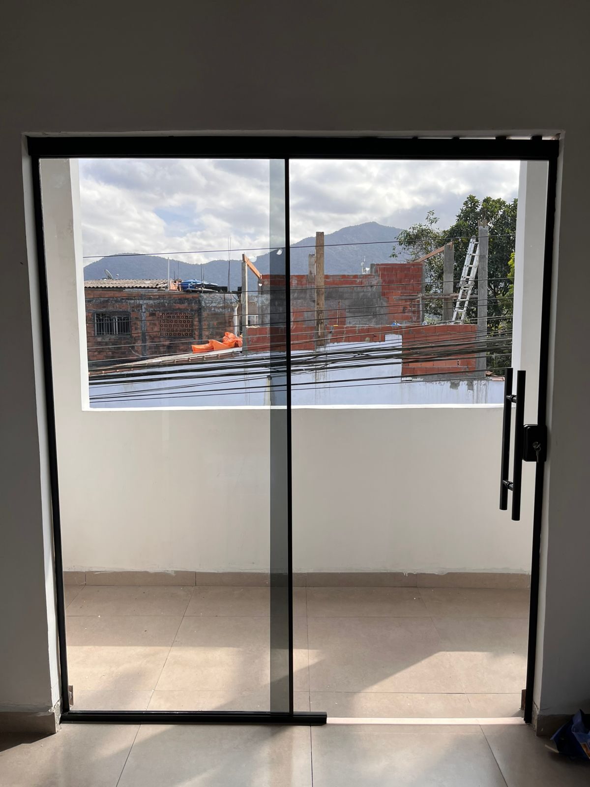 Portas e Divisórias de Vidro